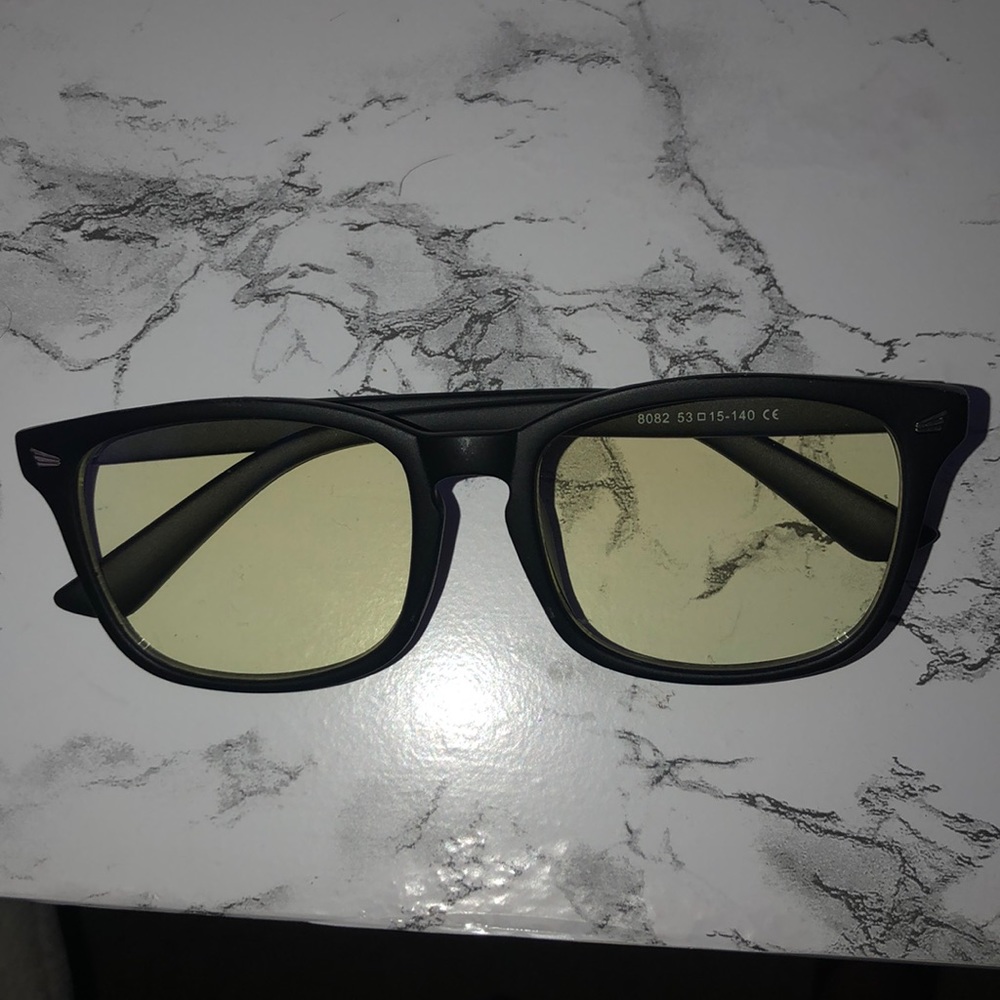 blue light glasses